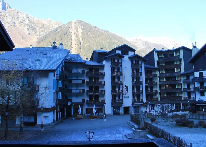 Modern studio proche centre CHAMONIX