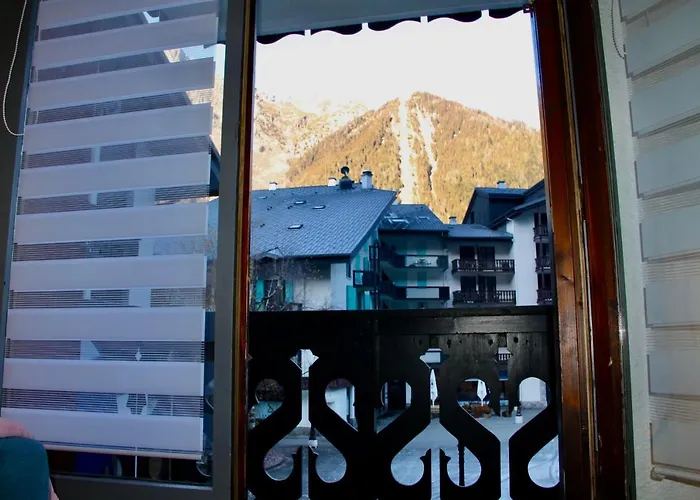 Modern studio proche centre CHAMONIX