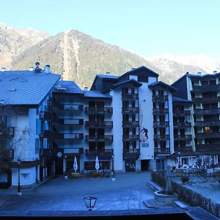 Modern studio proche centre CHAMONIX Extérieur photo