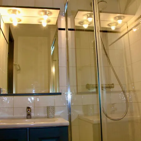 Modern studio proche centre CHAMONIX Extérieur photo